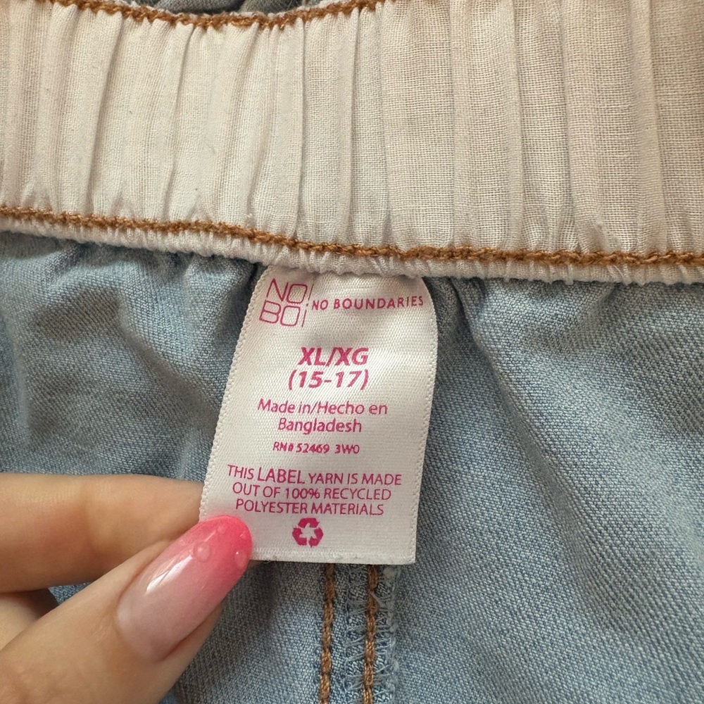 No Boundaries Light Blue Jean Shorts - Picture 3 of 3